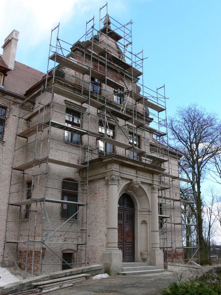 Pałac von Loesch    Laski